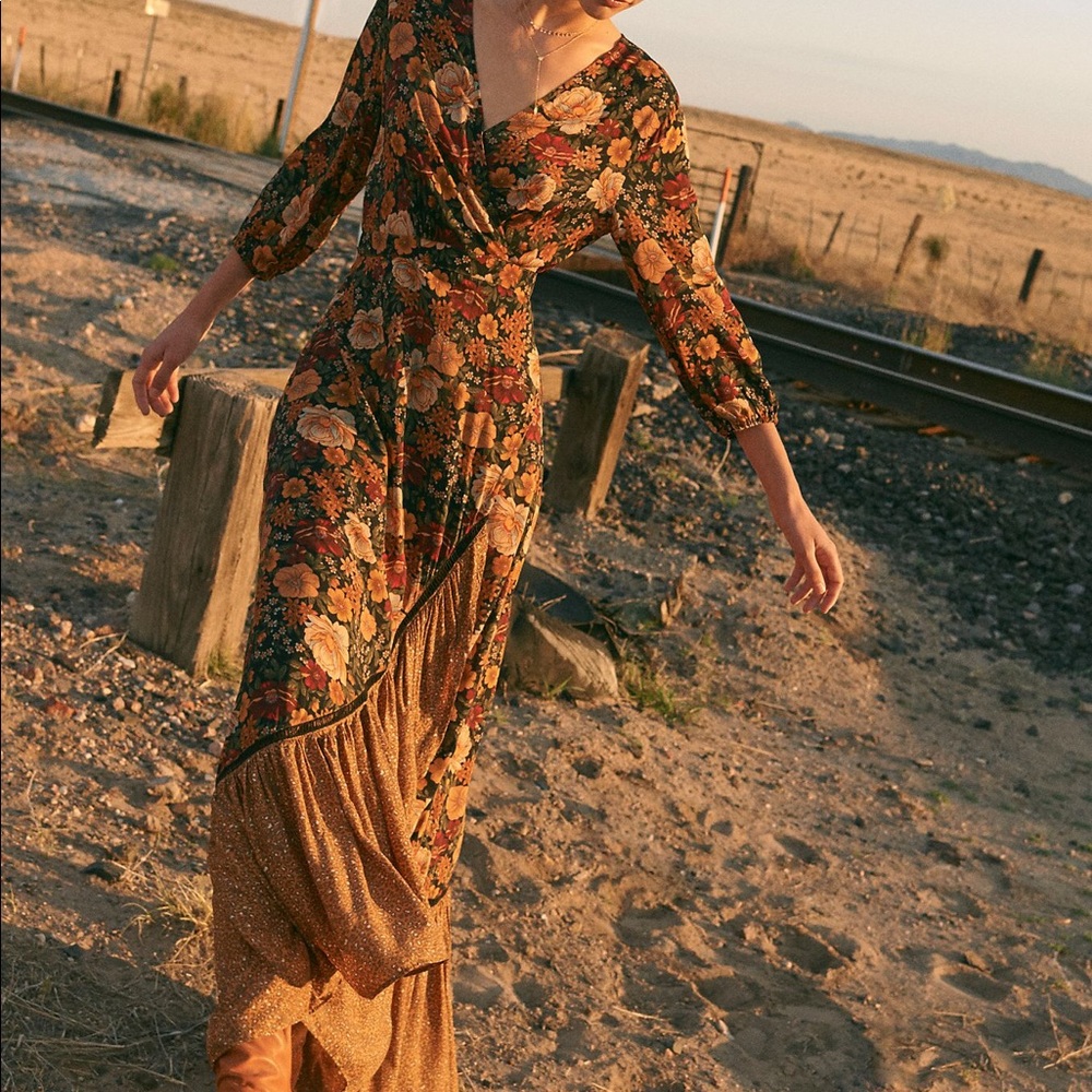 FARM Rio Floral Wrap Maxi Dress in Green, Mustard & Rust - Picture 4 of 6